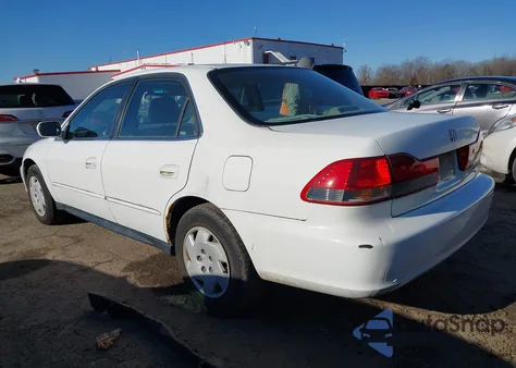 2001 Honda Accord 3.0 Lx из США, поврежденный, VIN 1HGCG16471A011048